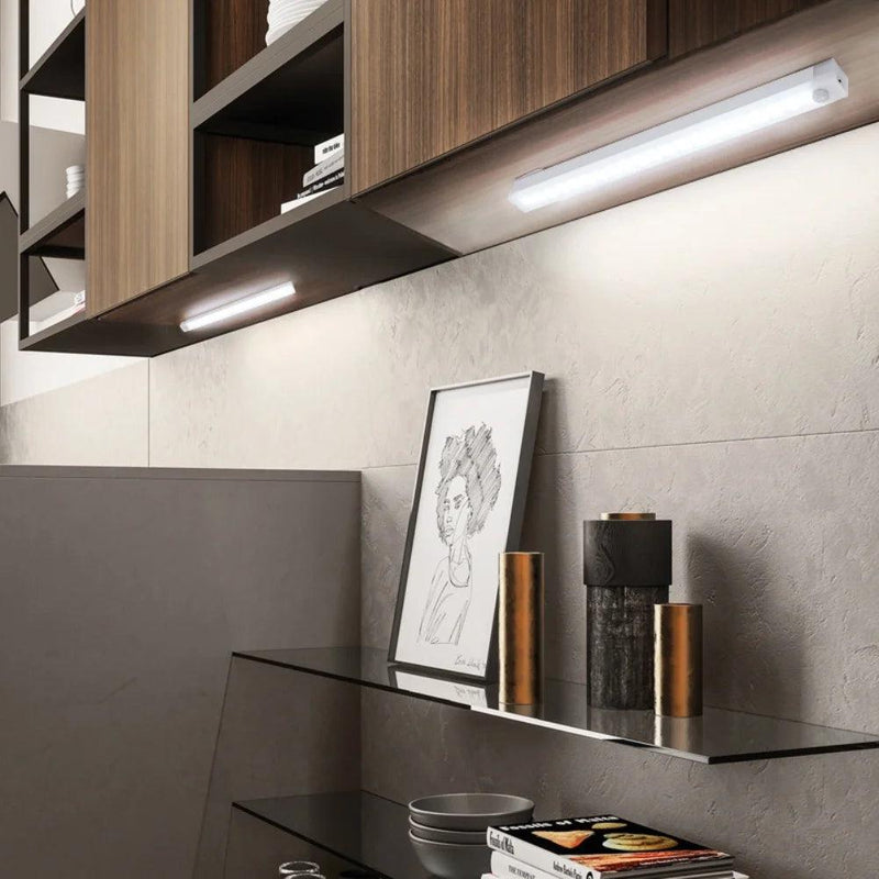 Luz de LED com Sensor de Movimento - Chique & Barato