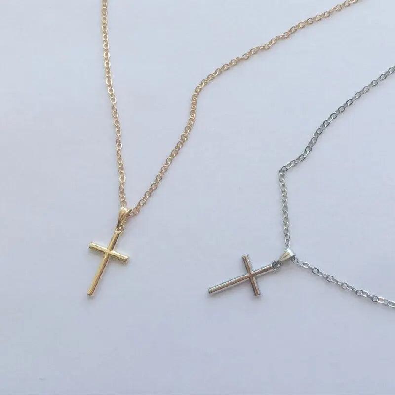 2 Peças de Colar com Crucifixo - Chique & Barato